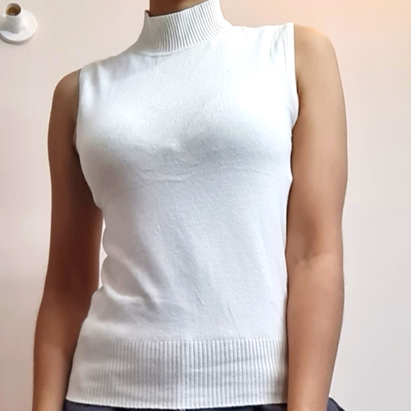 Knitted crop top - Picture 2 of 3